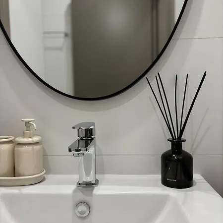 Location In 100m From The Apartment Larnaca