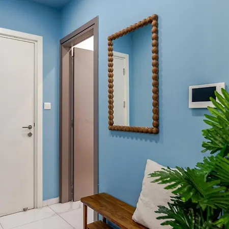 Location In 100m From The Larnaca