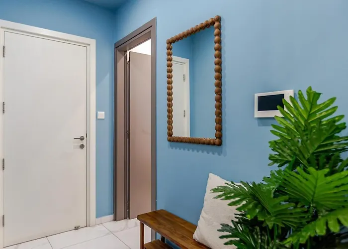 Location In 100m From The Larnaca